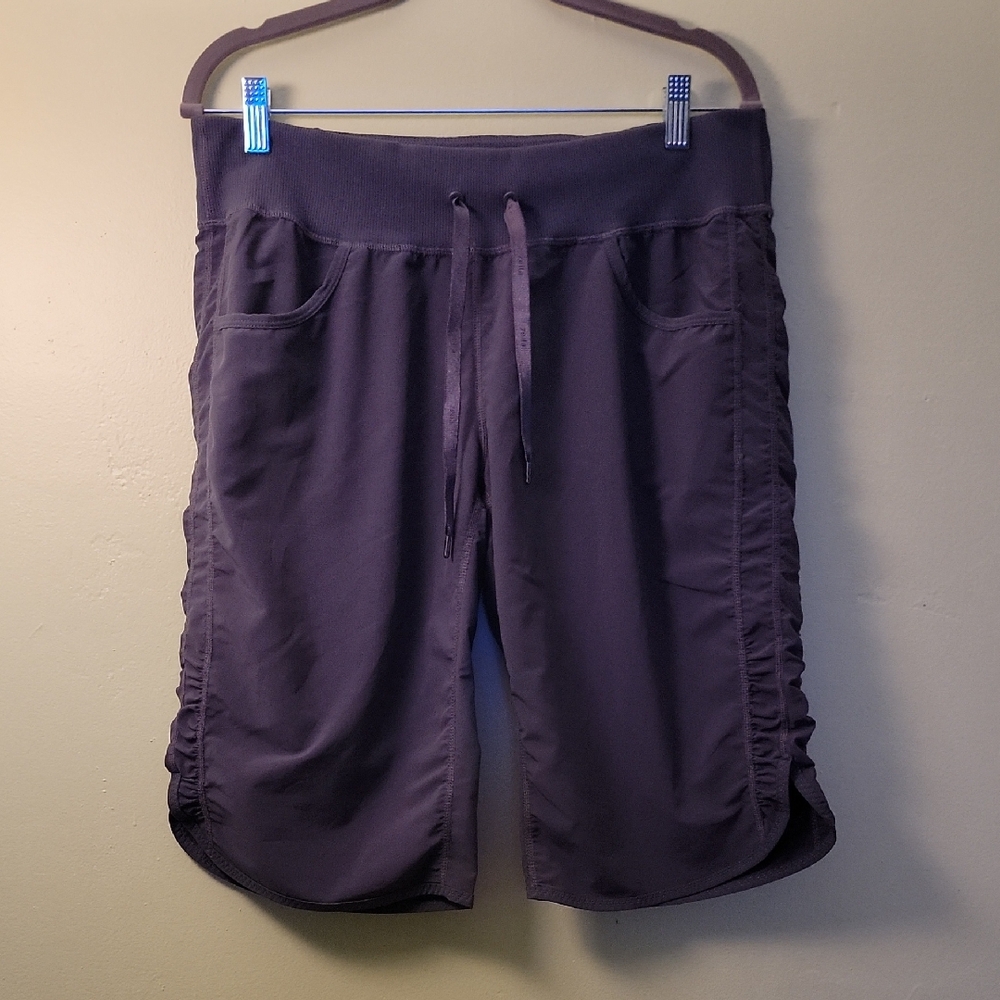 Zella Navy Activewear Shorts, Size Large